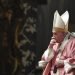 El papa Francisco durante una misa con motivo de los 500 años de cristianismo en Filipinas, en la Basílica de San Pedro en el Vaticano, el domingo 14 de marzo de 2021. Foto: Tiziana Fabi/Pool via AP.