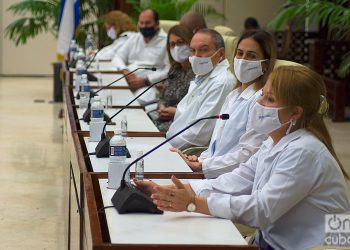 Científicos cubanos durante una conferencia de prensa sobre las vacunas cubanas contra la COVID-19, el 4 de marzo de 2021 en La Habana. Foto: Otmaro Rodríguez.