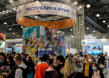 Pabellón de la República de Crimea en la 27ª Feria Internacional de Viajes y Turismo MITT. Foto: SERGEI ILNITSKY/EFE/EPA.