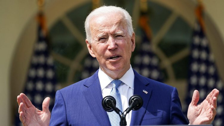 El presidente Joe Biden anunciando acciones ejecutivas sobre control del armas en el Jardín de las Rosas de la Casa Blanca. Foto: NBC News.