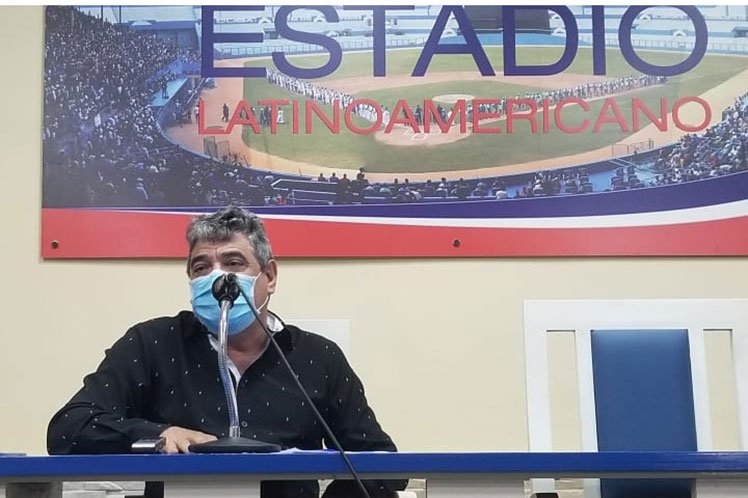 Falleció este martes Ernesto Reynoso Piñeiro, quien fungía como comisionado nacional de béisbol en Cuba. Foto: Tomada de Prensa Latina.