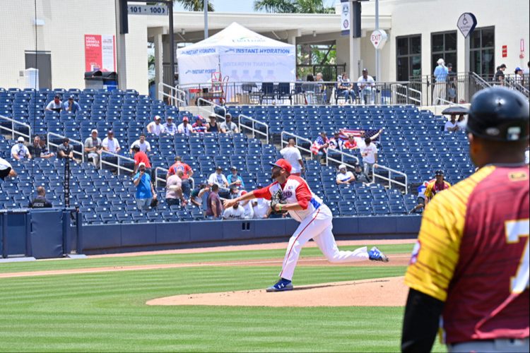 Lázaro Blanco no tuvo una buena presentación contra Venezuela. Foto: WBSC.