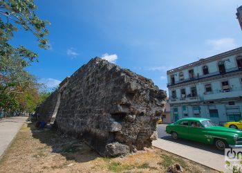 Restos de la Muralla de La Habana. Foto: Otmaro Rodríguez.