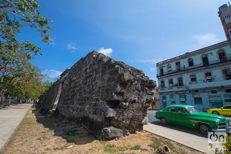 Restos de la Muralla de La Habana. Foto: Otmaro Rodríguez.