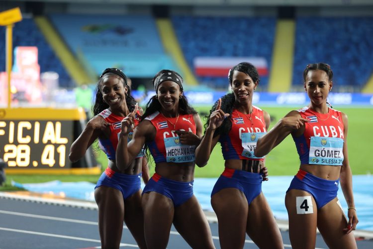 Relevo femenino cubano 4x400 ganador de la medalla de Oro en el Campeonato Mundial de Relevos en Polonia. Foto: Twitter oficial del evento.
