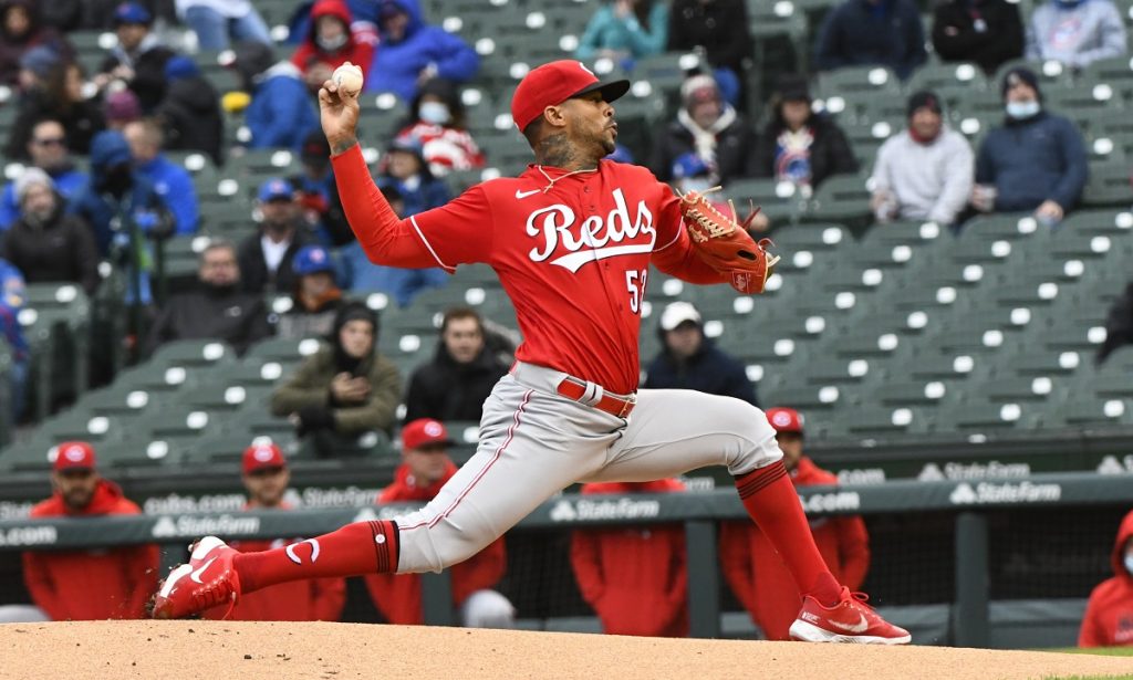 May 28, 2021; Chicago, Illinois, USA; Cincinnati Reds staring pitcher Vladimir Gutierrez (53) throws against the Chicago Cubs during the first inning at Wrigley Field. Mandatory Credit: Matt Marton-USA TODAY Sports
