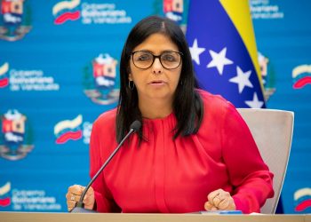 La vicepresidenta de Venezuela, Delcy Rodríguez. Foto: Rayner Peña / EFE / Archivo.