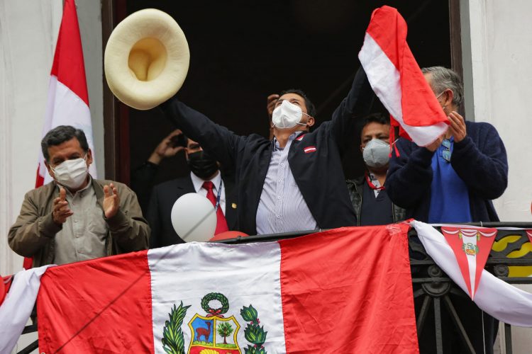 El candidato izquierdista Pedro Castillo. Foto: NBC News.