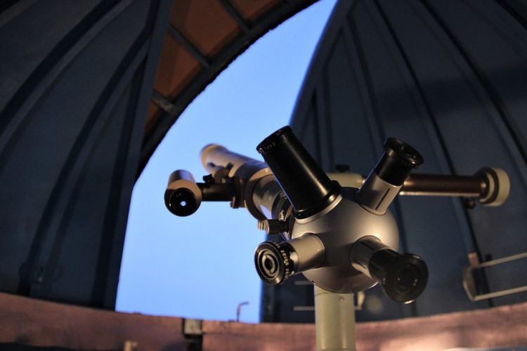 Telescopio en un observatorio astronómico. Foto: pixabay.com