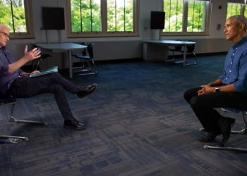 El expresidente Brack Obama entrevistado por Anderson Cooper. Foto: CNN.