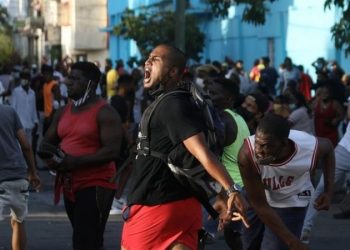 Durante las protestas en La Habana 11 de julio, foto: Reuters.