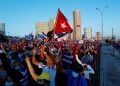 Miles de personas asisten a un acto de apoyo a la Revolución Cuba, en La Habana, este sábado 17 de julio de 2021. Foto: Ernesto Mastrascusa / EFE.