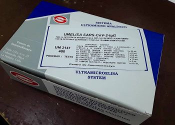 Estuche con los kits del test de antígenos cubano Umelisa SARS-CoV-2. Foto: radiorebelde.cu