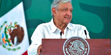 Fotografía cedida por la presidencia de México, del presidente Andrés Manuel López Obrador durante su conferencia matutina, en el estado de Veracruz, el lunes 26 de julio de 2021. Foto: Presidencia de México / EFE.