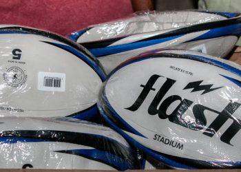 Balones de rugby donados por Argentina a Cuba. Foto: Roberto Morejón / Jit.