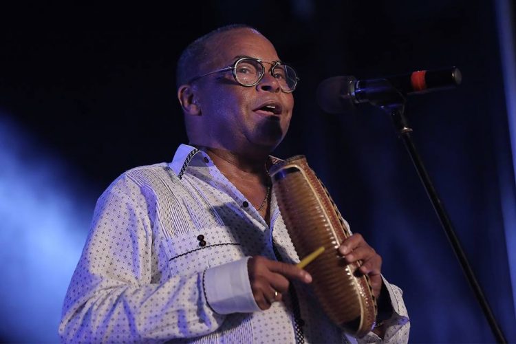 El maestro Adalberto Álvarez. Foto: Suena Cubano.