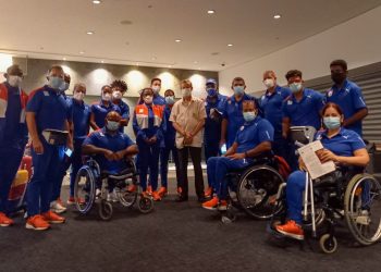 Delegación paralímpica cubana a su llegada a Japón. Foto: @embacubajapon / Twitter.