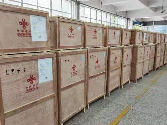 Donación enviada a Cuba desde China para el enfrentamiento a la COVID-19. Foto: Perfil de Twitter del canciller cubano Bruno Rodríguez.