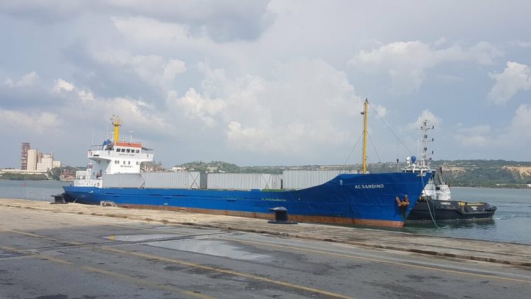 El barco Augusto C. Sandino, que traslada los donativos de Nicaragua a Cuba. Foto: ACN / Archivo.