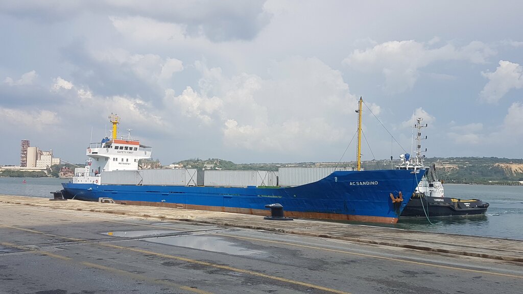 El barco Augusto C. Sandino, que traslada los donativos de Nicaragua a Cuba. Foto: ACN / Archivo.