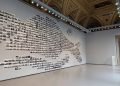 Mapa compuesto por cientos de fotografías en la exposición fotográfica Hypervenezia, en la que el arquitecto y fotógrafo Mario Peliti documenta en blanco y negro la ciudad de Venecia. Foto: Javier María Alonso / EFE.