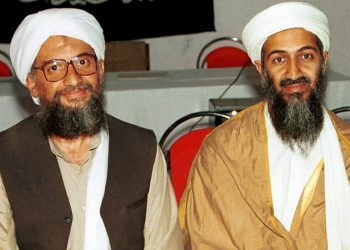 Ayman al-Zawahiri (izquierda) con con Osama bin Laden. Foto: