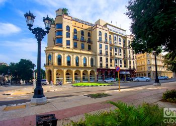 El Hotel Parque Central, de la Cadena Iberostar, en La Habana. Foto: Otmaro Rodríguez.