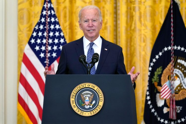 El presidente Joe Biden en la intervención en la Casa Blanca. | Foto: Evan Vucci / AP
