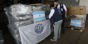 Imagen de archivo de un donativo preparado por los Cascos Blancos de Argentina. Foto: sputniknews.com / Archivo.