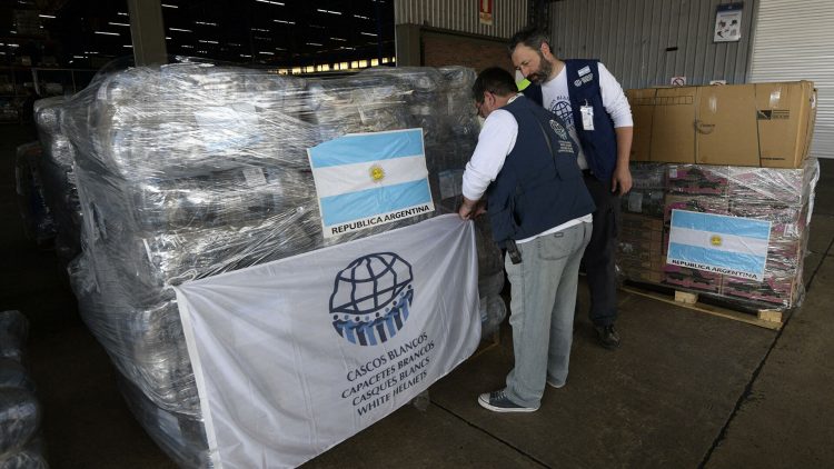Imagen de archivo de un donativo preparado por los Cascos Blancos de Argentina. Foto: sputniknews.com / Archivo.