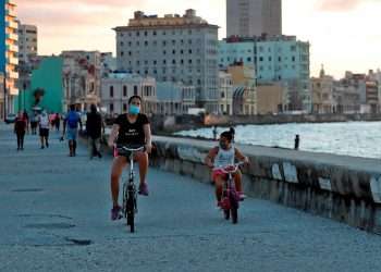 Malecón de La Habana. Foto: Ernesto Mastrascusa/Efe.