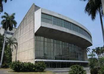 El Teatro Nacional. Foto: Canal Caribe.