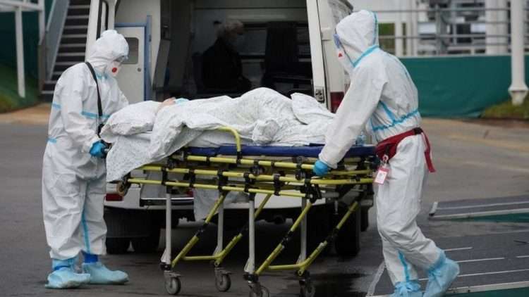 Rusia es el quinto país del mundo con más muertes por COVID-19. Foto: Reuters.