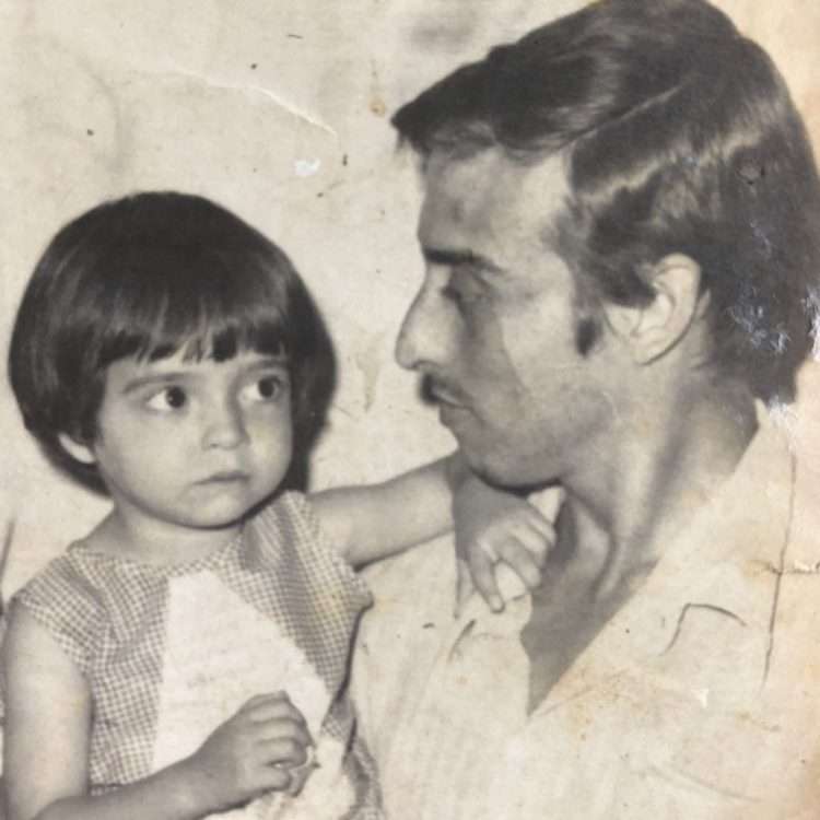 Luis y Yanira Marimón en el segundo cumpleaños de Yanira. Casa del reparto Lozano, 16 de marzo de
1973.