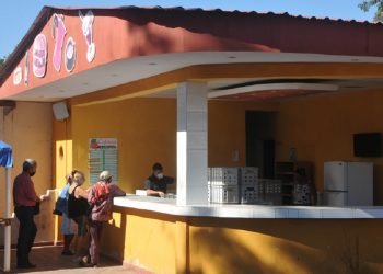 Un centro gastronómico de Las Tunas, la provincia que más casos informó hoy. Foto: periódico 26.