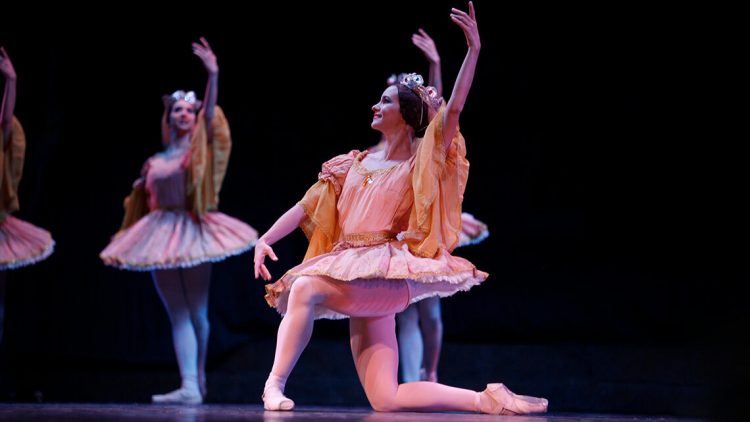 Presentación del Ballet de Camagüey. Foto: Online Tours / Archivo.