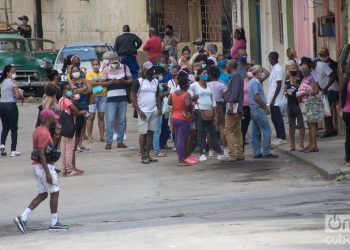 Cuba mantiene una ligera tendencia a la baja de casos de coronavirus. Foto: Otmaro Rodríguez