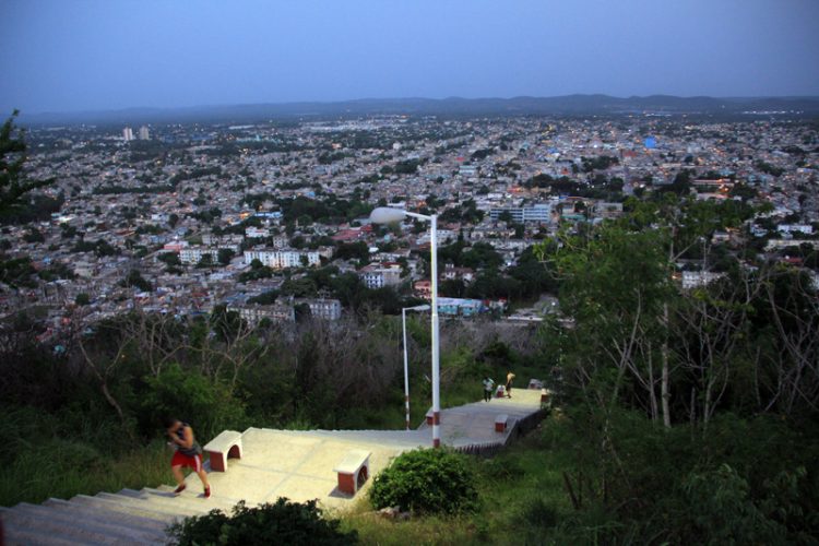 Una vista de la ciudad de Holguín, provincia que más casos reportó hoy. Foto: Amauris Betancourt.