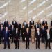 Foto de familia de los jefes de Estado y primeros ministros que participaron en la cumbre extraordinaria de la NATO en la sede de la Alianza en Bruselas, este jueves. | Foto: Stephanie Lecocq / Efe