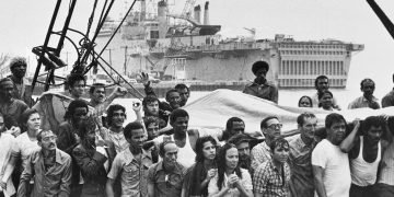 Cubanos que llegaron a Cayo Hueso, Florida, en 1980 durante el éxodo de Mariel. Foto: Eddie Adams/AP