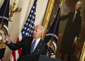 El presidente Joe Biden anunciando un nuevo paquete de sanciones hoy miércoles en la Casa Blanca. Foto: Kent Nishimura/Los Angeles Times.