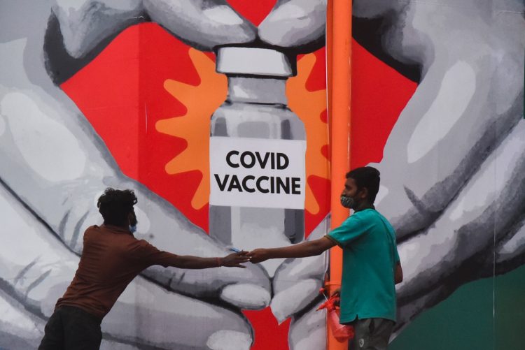 Mural en Chennai, India. Foto: IDREES MOHAMMED/EFE/EPA.