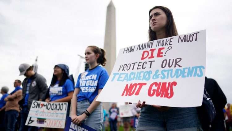 Ciudadanos en Estados Unidos marcharon para exigir un mayor control de armas EFE/EPA/WILL OLIVER