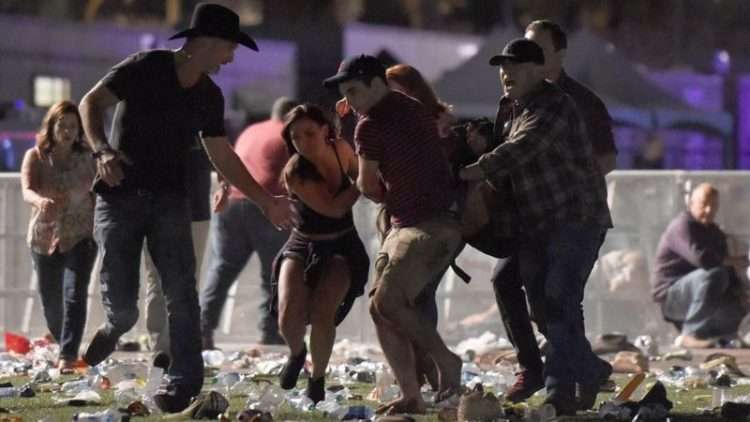 El tiroteo en el Festival de música country Route 91 en Las Vegas fue el tiroteo masivo más mortífero en la historia moderna de EE.UU. Foto vía BBC Mundo.