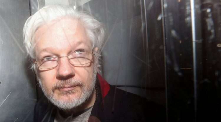 Julian Assange. Foto: Indian Express.