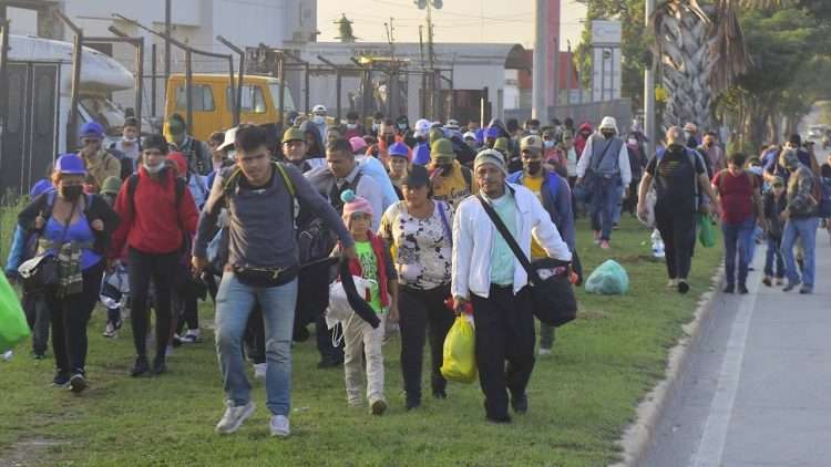 Integrantes de la caravana. Foto: Televisa.