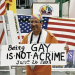 Activista LGBTQ celebrando el fallo Lawrence vs. Texas. Foto: Homoglobia.