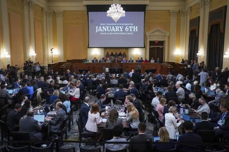Sesión del Comité Selecto para Investigar el Ataque del 6 de Enero al Capitolio de EEUU. Foto: NPR.