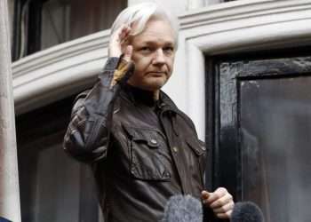 Julian Assange (2017). Foto: Frank Augstein/AP.