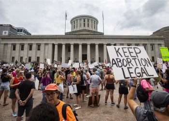 Manifestantes pro-aborto en Ohio. Foto: Toldedo Blade.